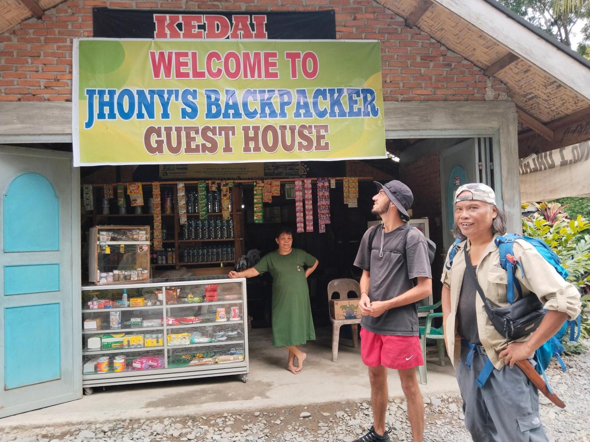 בוקיט לוואנג Jhony'S Backpacker-Guest House Only Stay Here Book Treking With Us מראה חיצוני תמונה