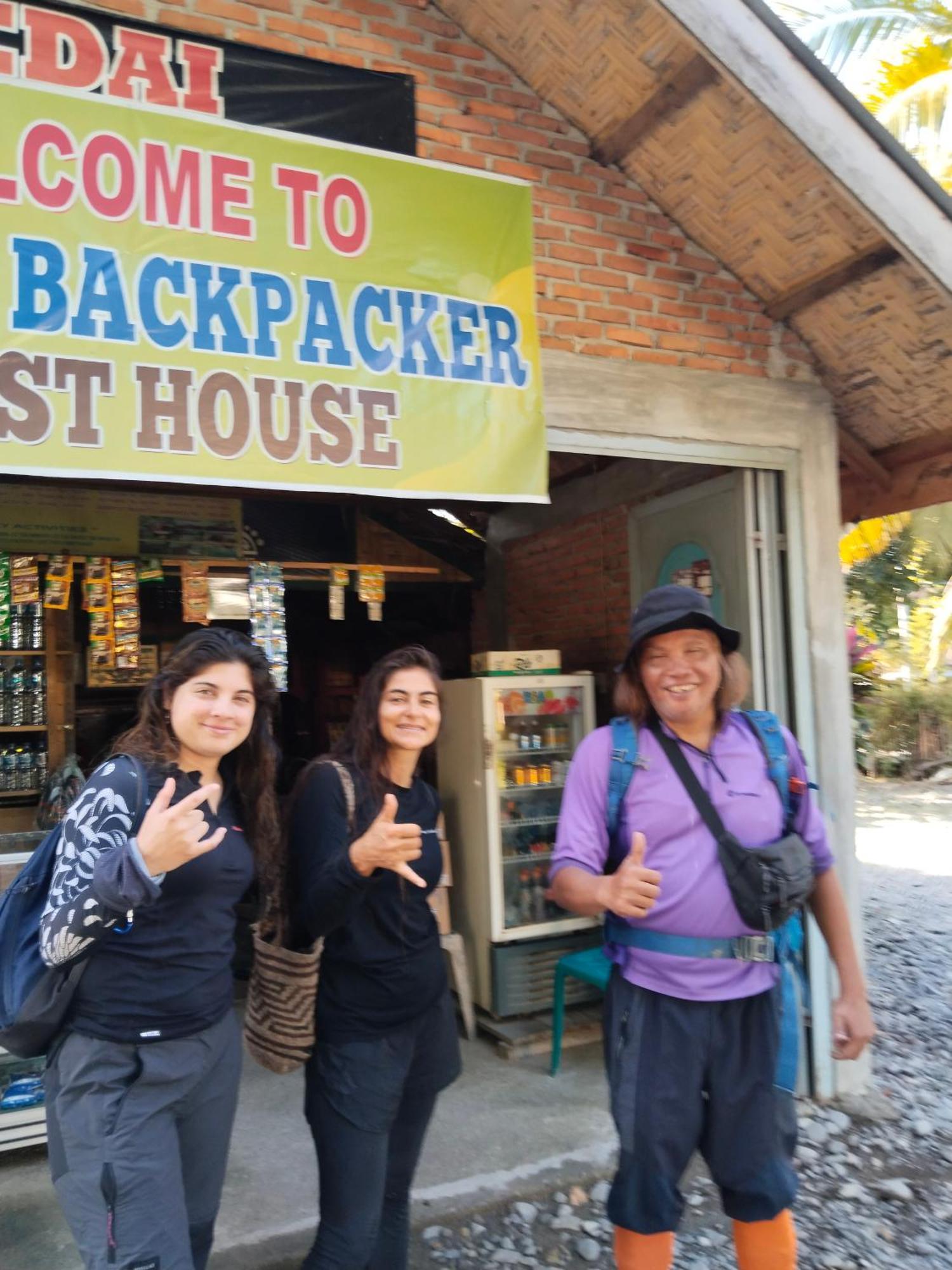 בוקיט לוואנג Jhony'S Backpacker-Guest House Only Stay Here Book Treking With Us מראה חיצוני תמונה